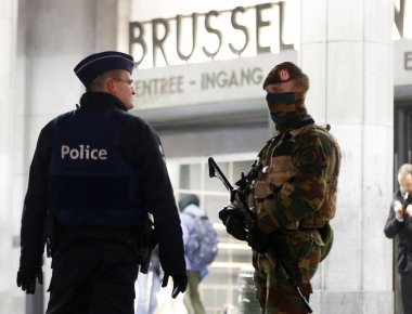 Βέλγιο: Έρευνες των αρχών για την τρομοκρατική επίθεση με μαχαίρι- Ο Ισλαμιστής είχε δύο αντίγραφα του Κορανίου